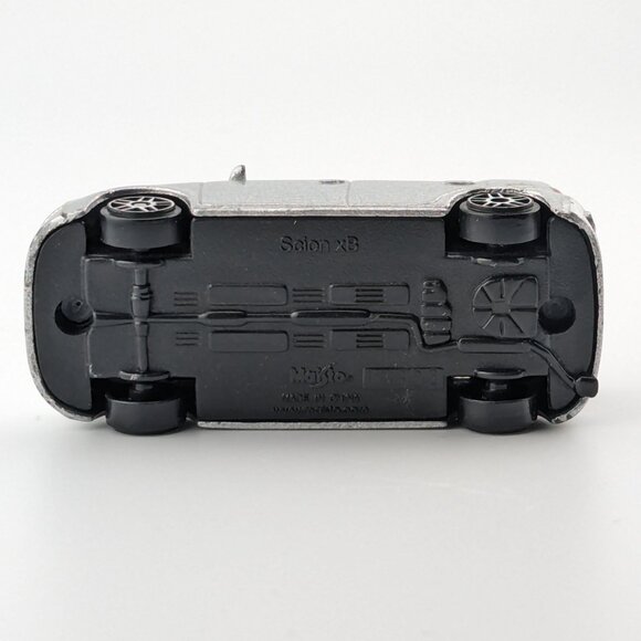 Maisto 2008 Scion xB collectible diecast car - Picture 4 of 4